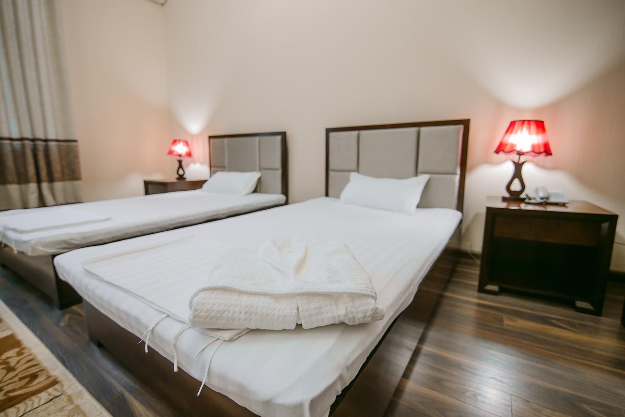Hotel Inju Taraz Esterno foto